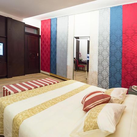 Luxury Apartments Pricna Прага Экстерьер фото